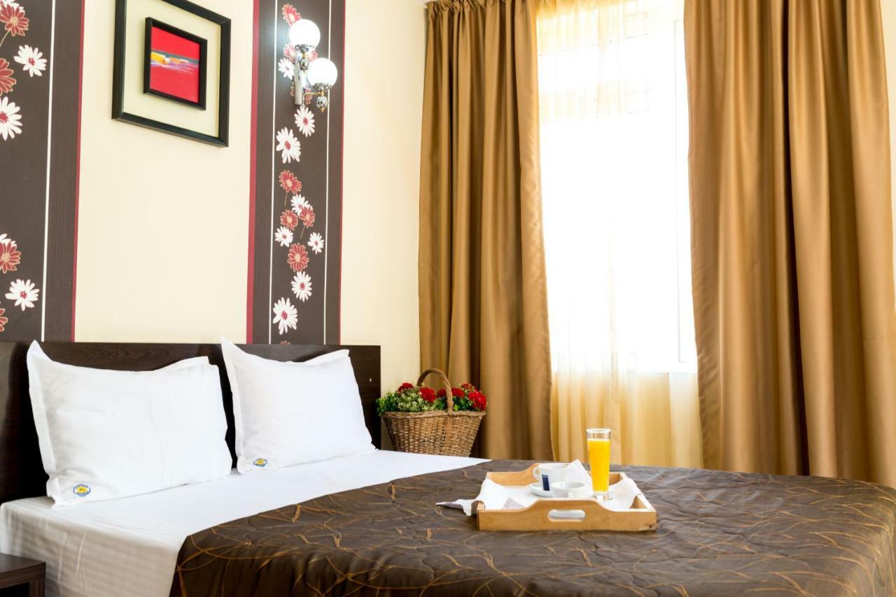 Hotel Yanis Lozenets Luaran gambar